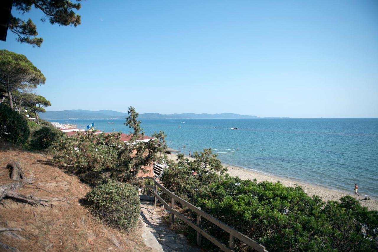 Golfo Del Sole Hotel & Holiday Resort Follonica Exterior photo