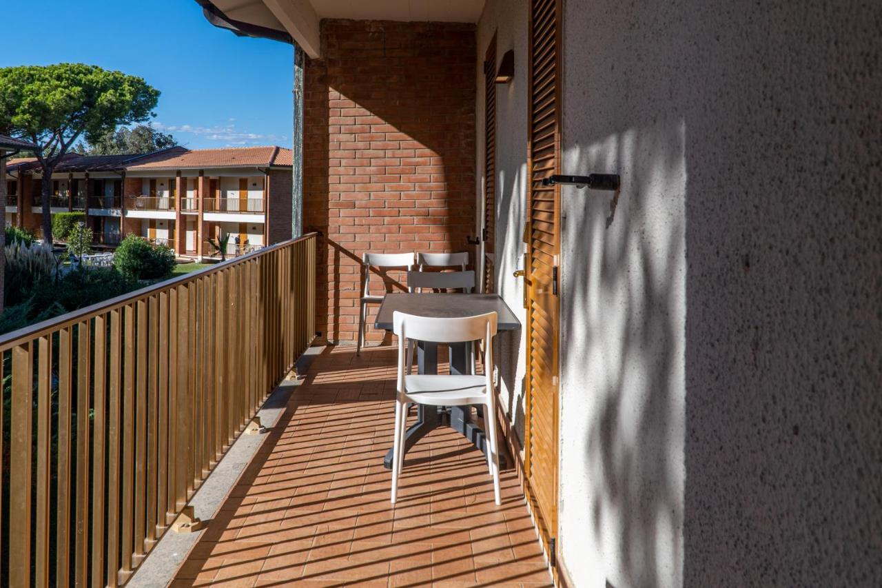 Golfo Del Sole Hotel & Holiday Resort Follonica Exterior photo