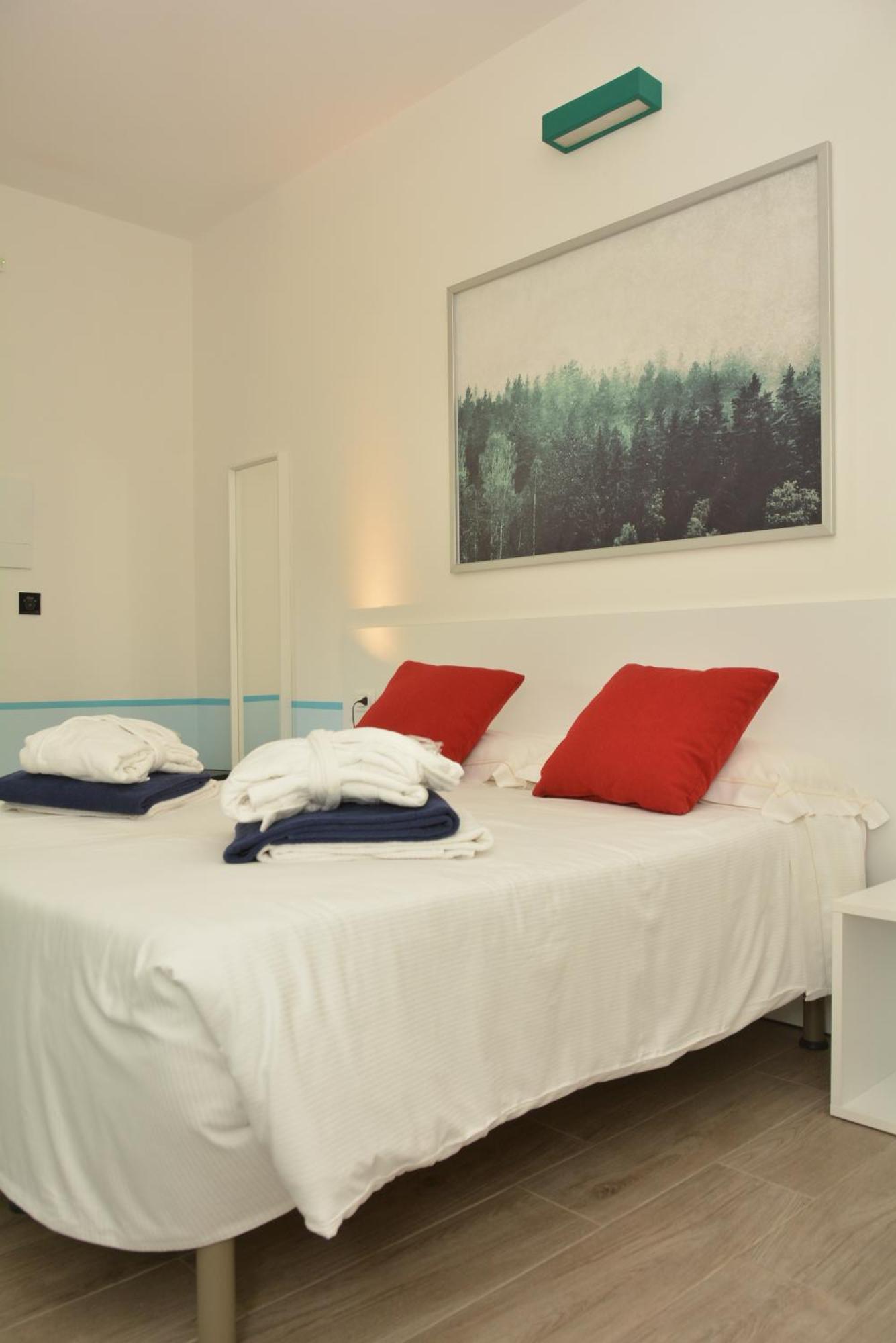 Golfo Del Sole Hotel & Holiday Resort Follonica Exterior photo
